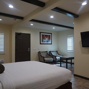 Tuscan Garden Inn